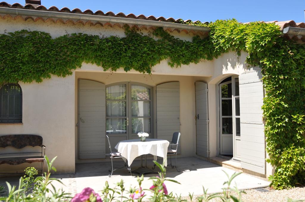 La Maison De Line Saint-Rémy-de-Provence Rum bild